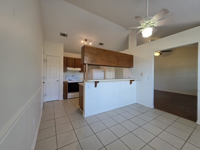 Building Photo - 2289 Estate Cir