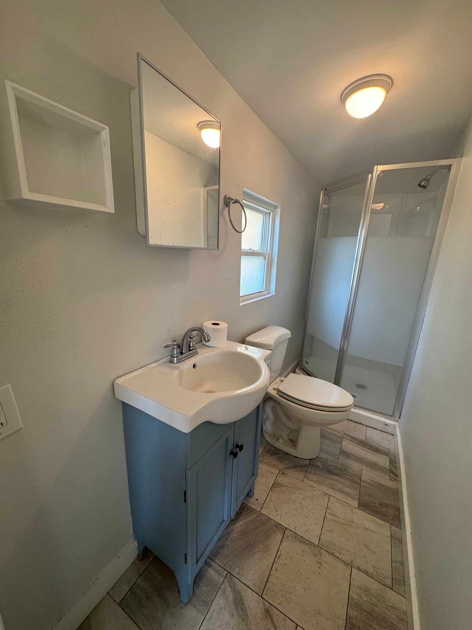 Building Photo - 1112 Monroe St