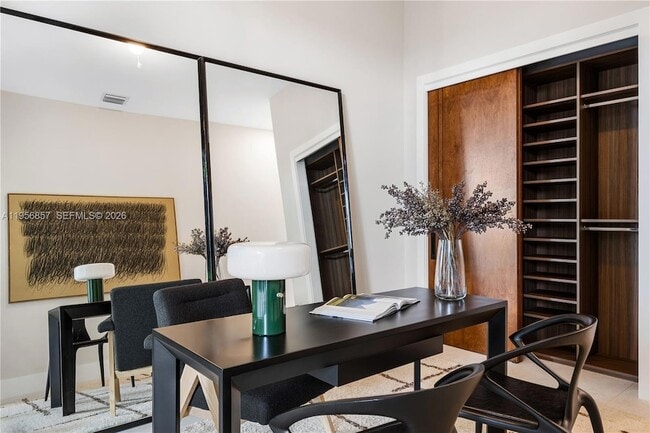 Building Photo - 2805 Freeman St