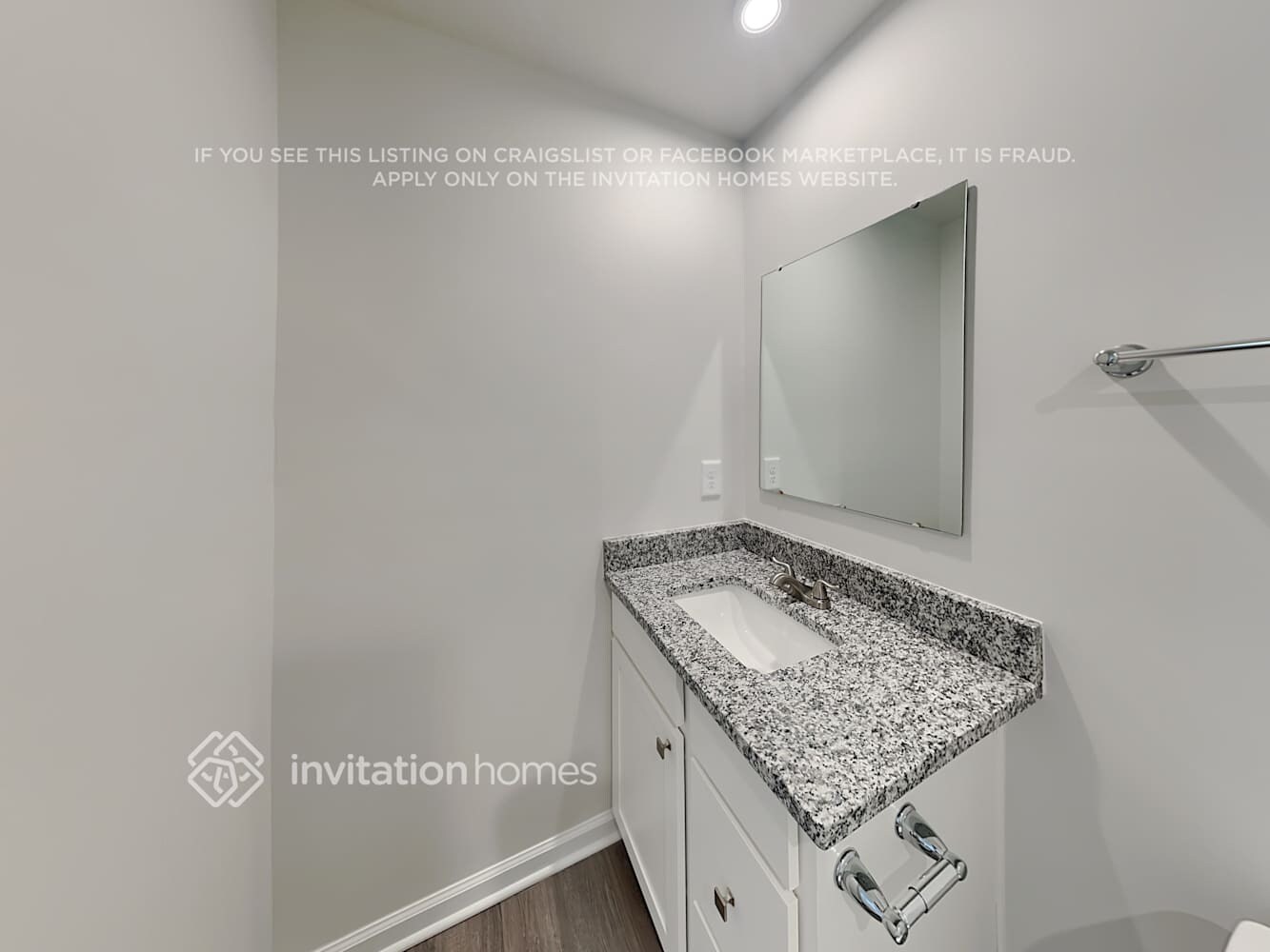 Building Photo - 3015 Bouquet St