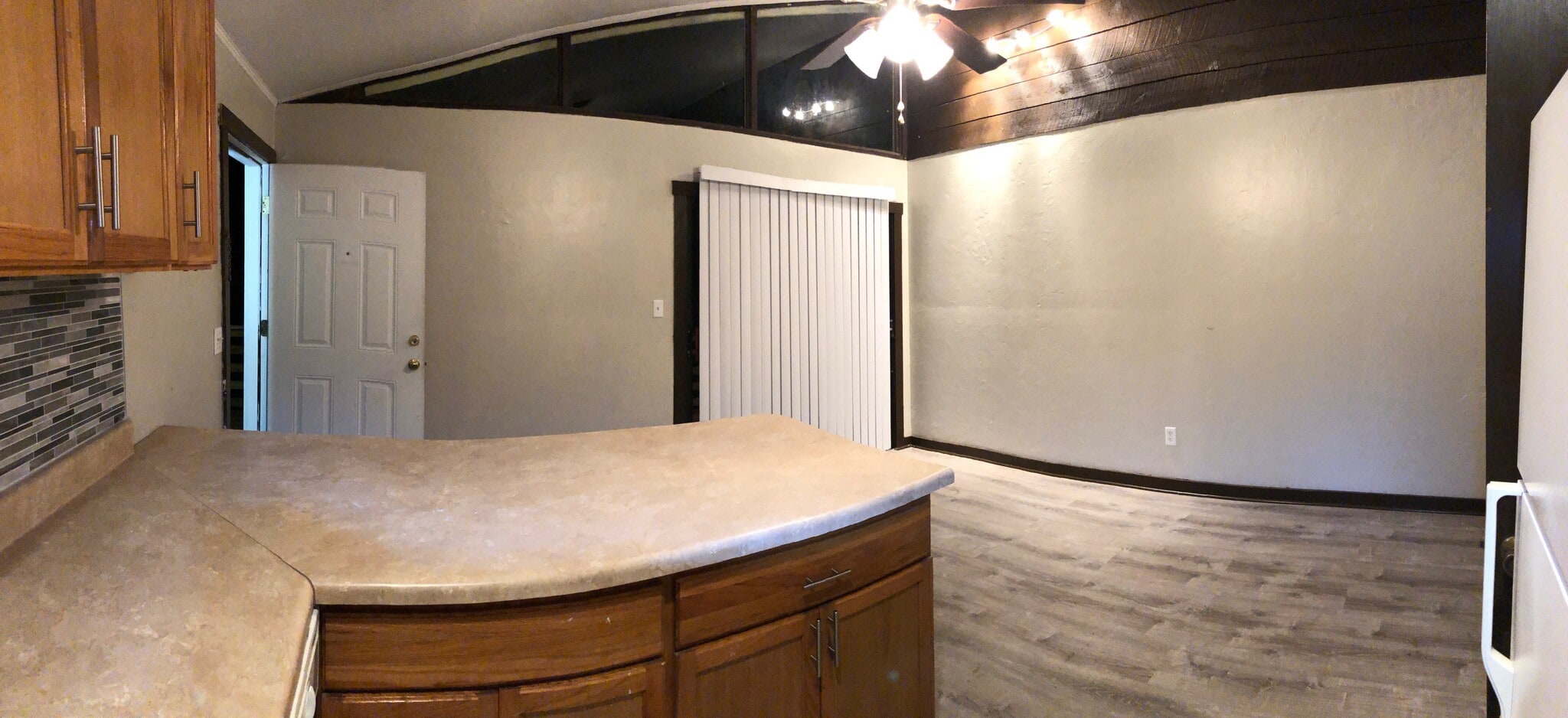 Building Photo - 1356 Linda Ann Dr