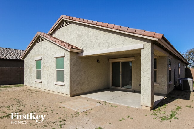 Building Photo - 18501 W Southgate Ave