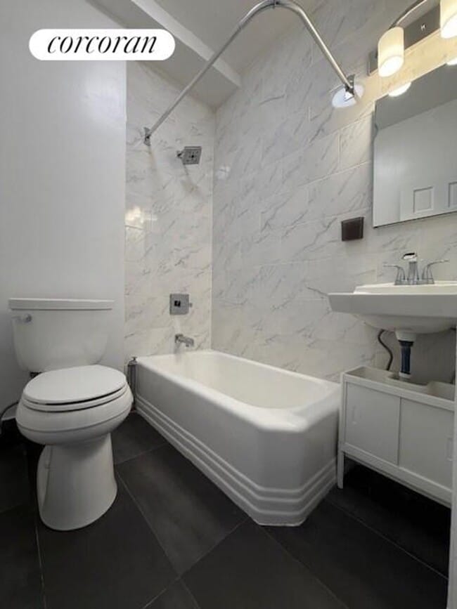 Building Photo - 135 St Marks Ave