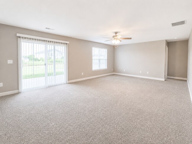 Building Photo - 187 Ridgeview Dr