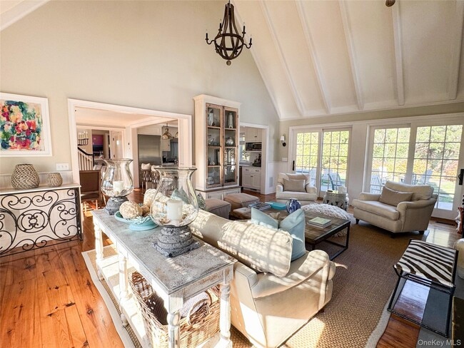 Building Photo - 112 Central Ave