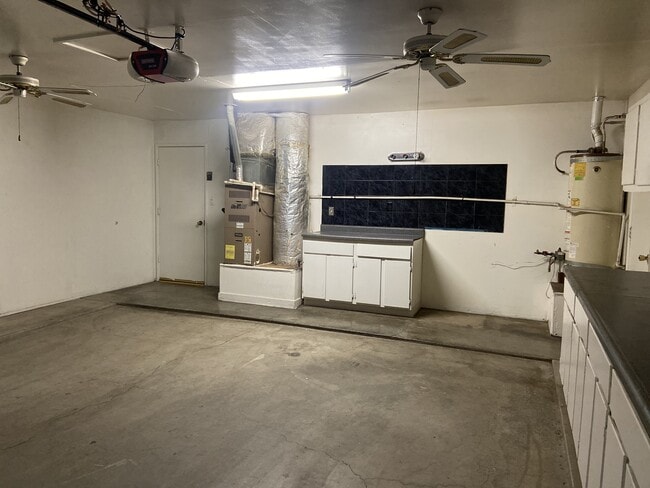 Building Photo - 6903 Creamery Ln