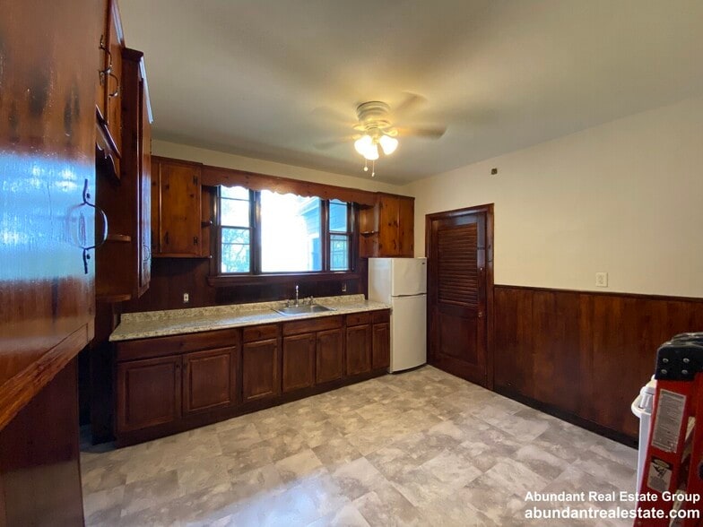 Building Photo - 62 Liberty Ave