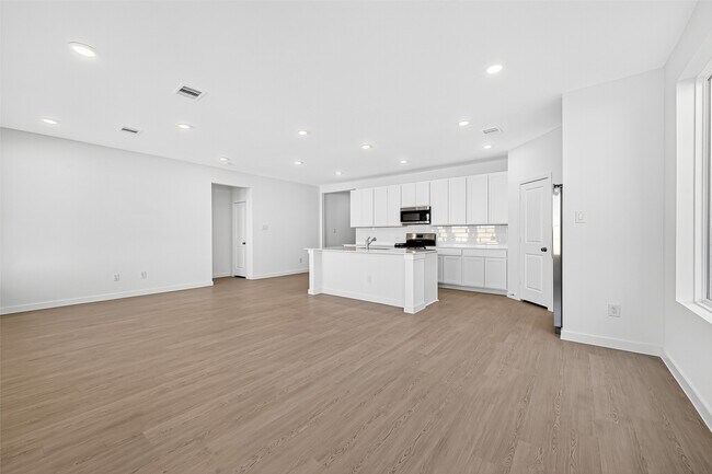 Building Photo - 16214 Texas Flatland Way