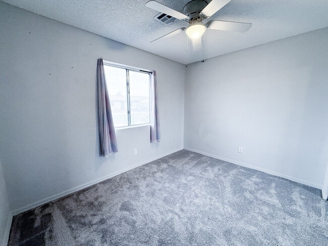 Building Photo - 8558 E 38th St