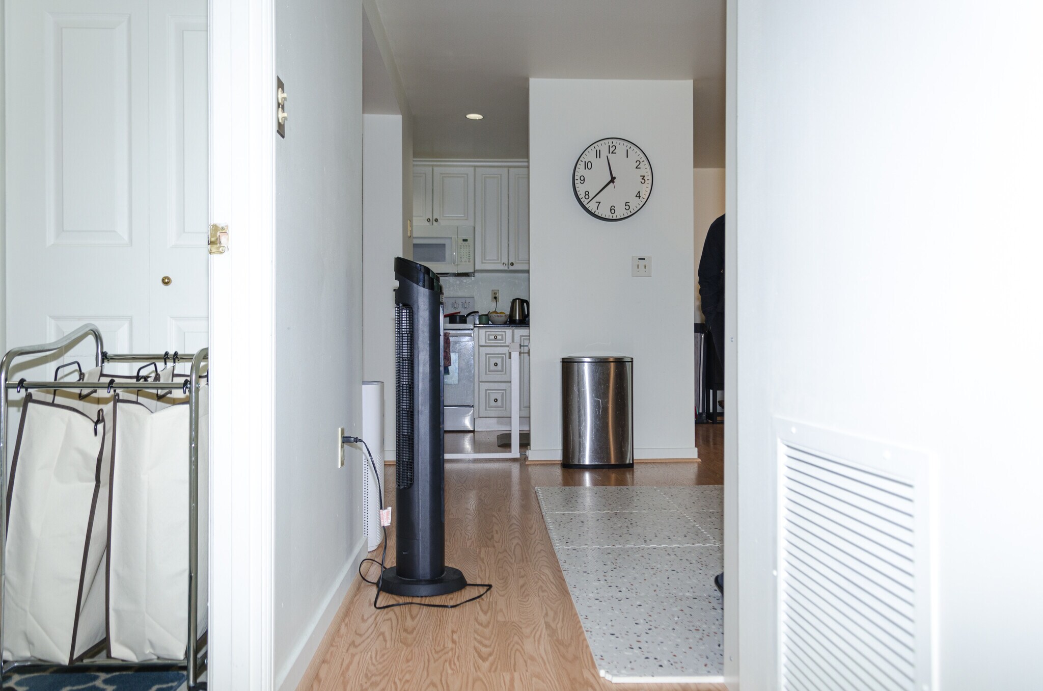 Building Photo - 173 Oak St