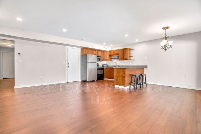 Building Photo - 2219 North Ave