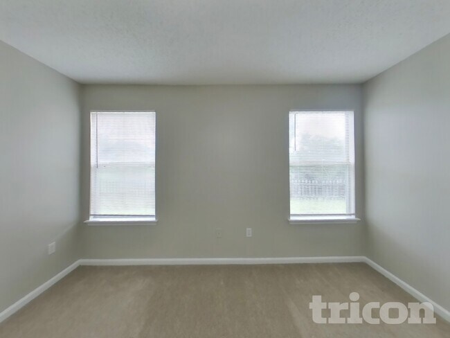 Building Photo - 1940 Hunters Trace Cir