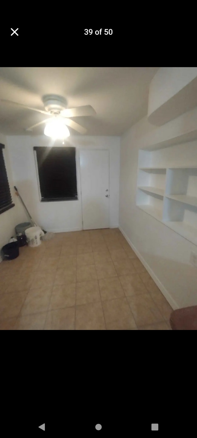 Building Photo - 635 N Nova Rd