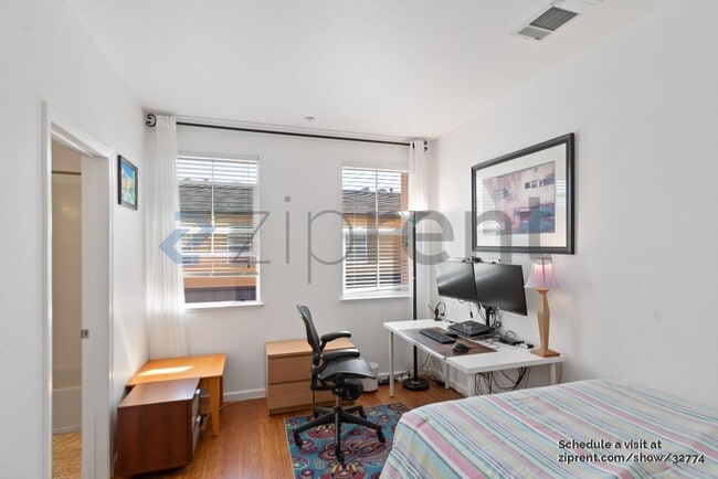 Building Photo - 929 Glen Valley Terrace