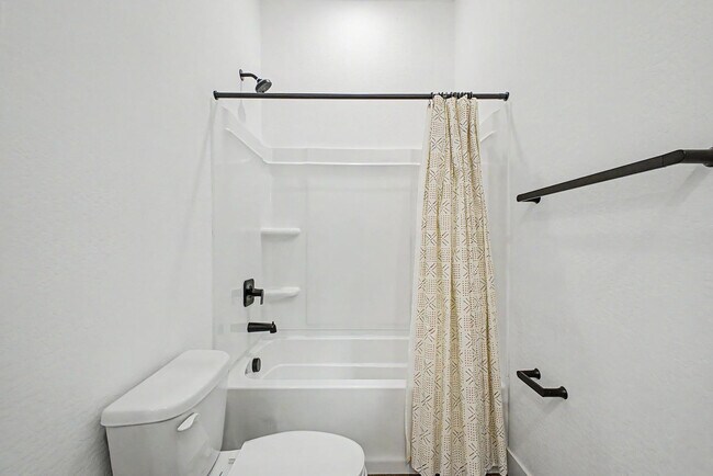 Building Photo - 13103 N 174th Dr