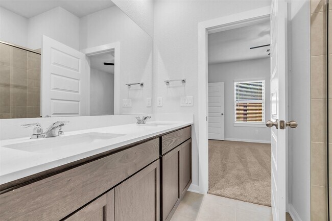 Building Photo - 8550 Blueberry Ash St