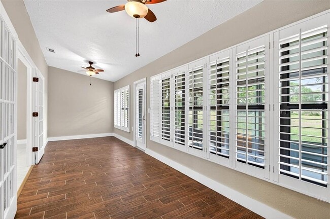 Building Photo - 6535 Brentwood Dr.