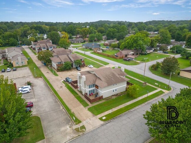 Building Photo - 2401 S. 50th Street Fort Smith, AR 72903