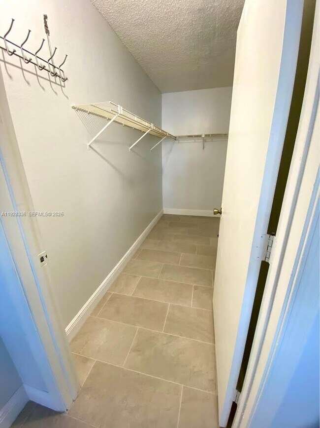 Building Photo - 3670 N 56th Ave