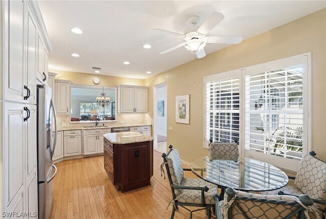 Building Photo - 483 Palo Verde Dr