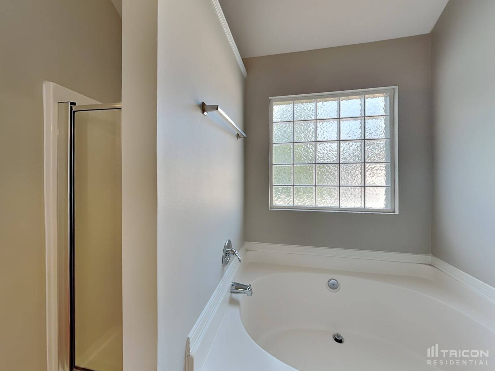 Building Photo - 4335 Springhaven Dr