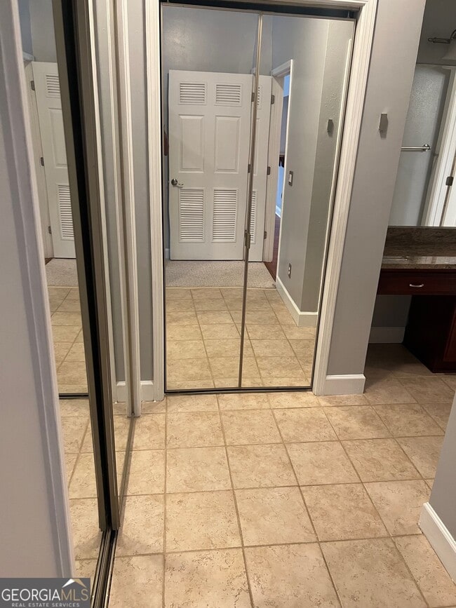 Building Photo - 3071 Lenox Rd NE