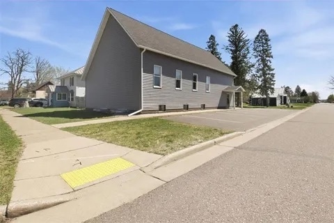 Building Photo - 104 E Barker St