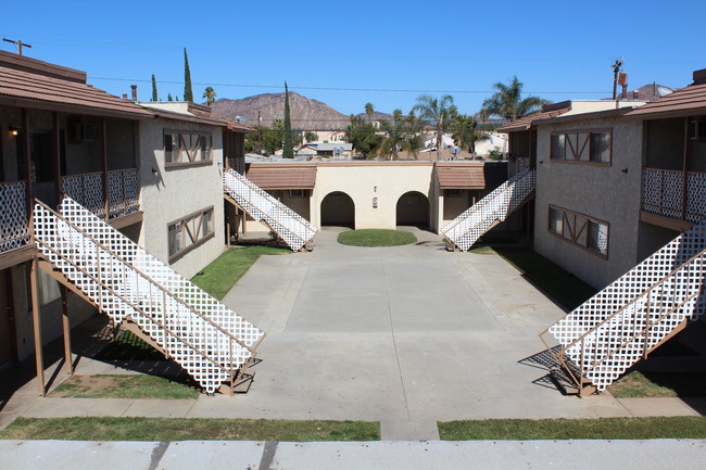 Primary Photo - Casa Buena Apartments