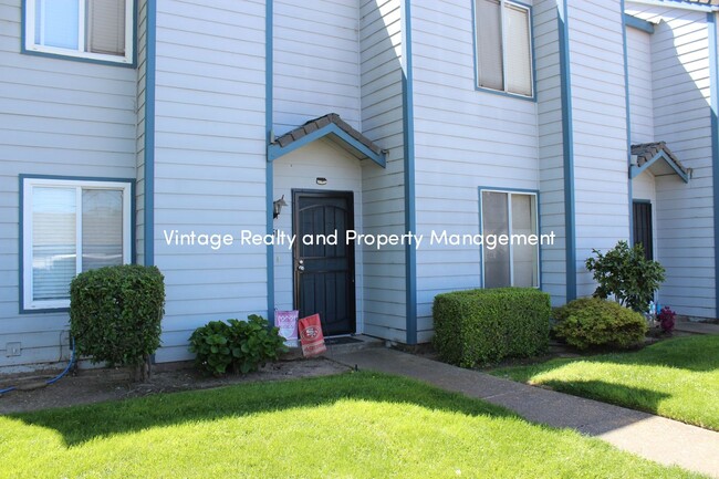 Building Photo - Coming Soon A Charming 2-Bedroom, 1.5-Bath...