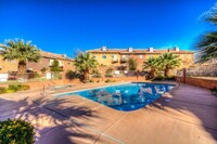 Building Photo - Pet Friendly 2 Bedroom 2 Bathroom Condo.