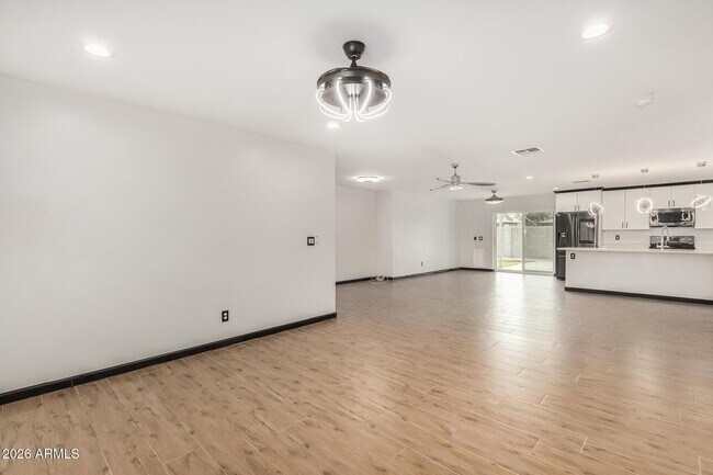 Building Photo - 2201 E Montecito Ave