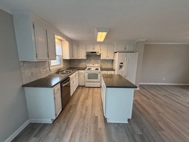 Building Photo - 299 Blue Crab Loop