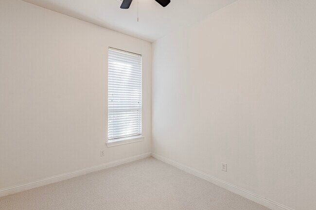 Building Photo - 112 Sundown Ridge Pl