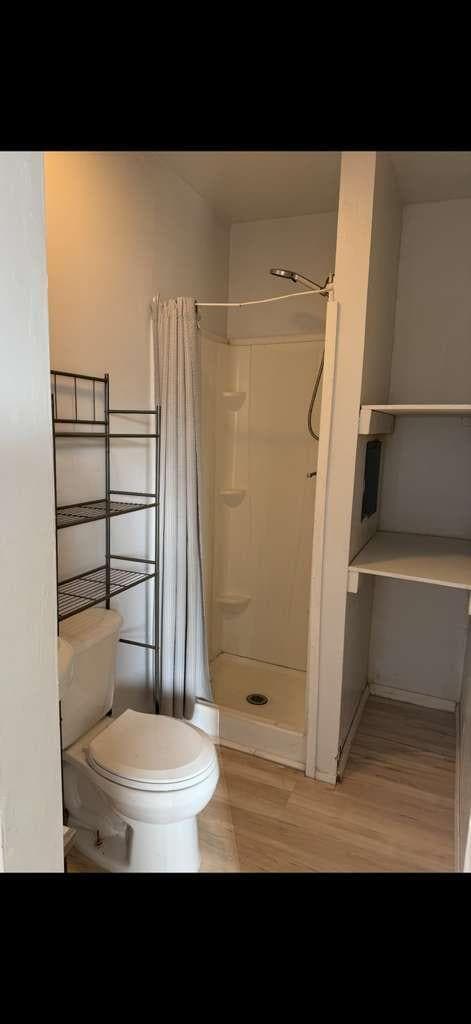 Building Photo - 1416 L Ave