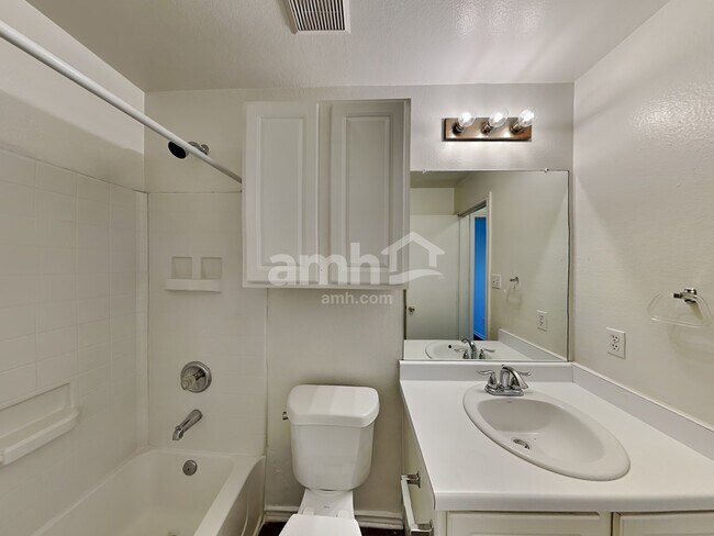 Building Photo - 18224 Canopy Ln