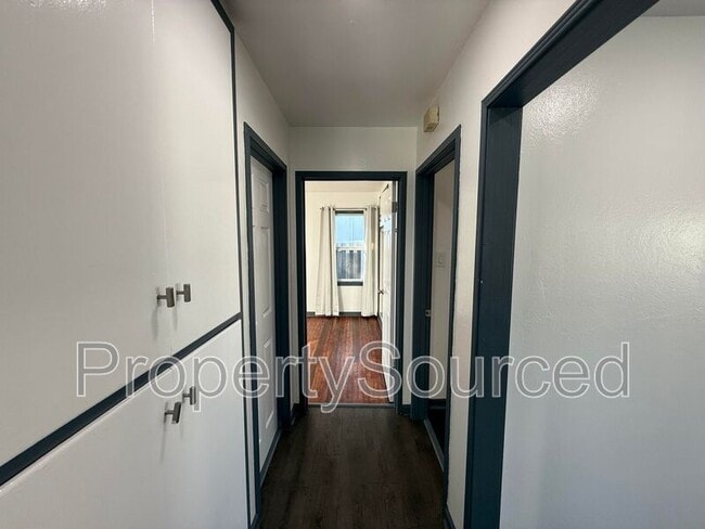 Building Photo - 632 Fir St