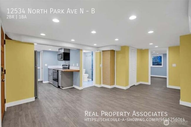 Building Photo - 12534 N Park Ave N