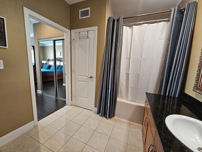 Building Photo - 2299 Lone Star Dr
