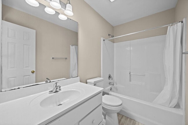 Building Photo - 5110 Deveron St