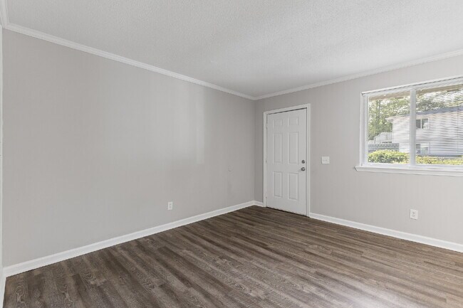 Building Photo - 105 P' Poole Ave #101: Red Bank 1Bed/1Bath Apartment w/ Laundry Units, Central AC, and Granite Co...