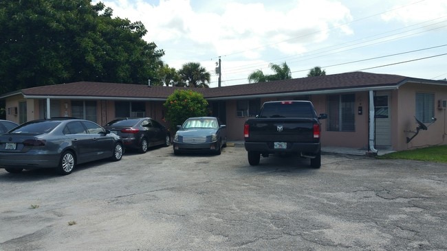 Primary Photo - 6008 NW 10 St