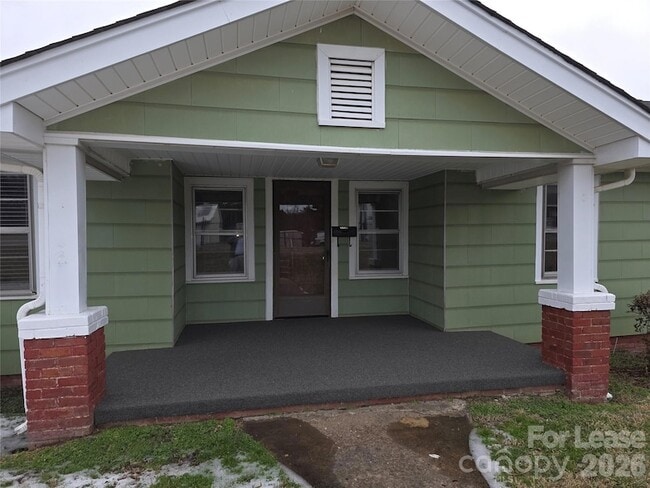 Building Photo - 114 Blacksnake Rd