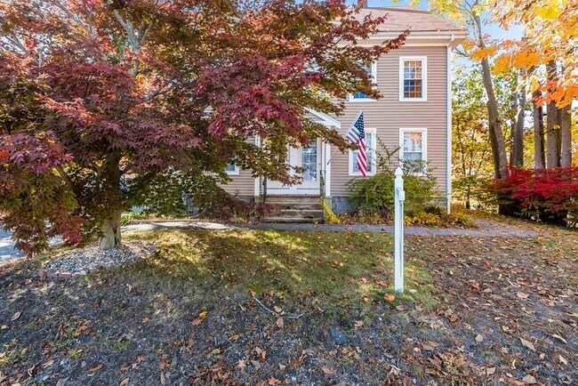 Building Photo - 179 Main St