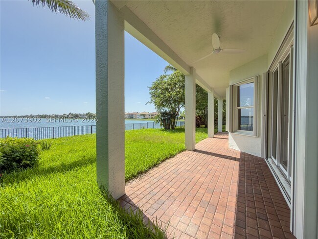 Building Photo - 5297 SW 183rd Ave