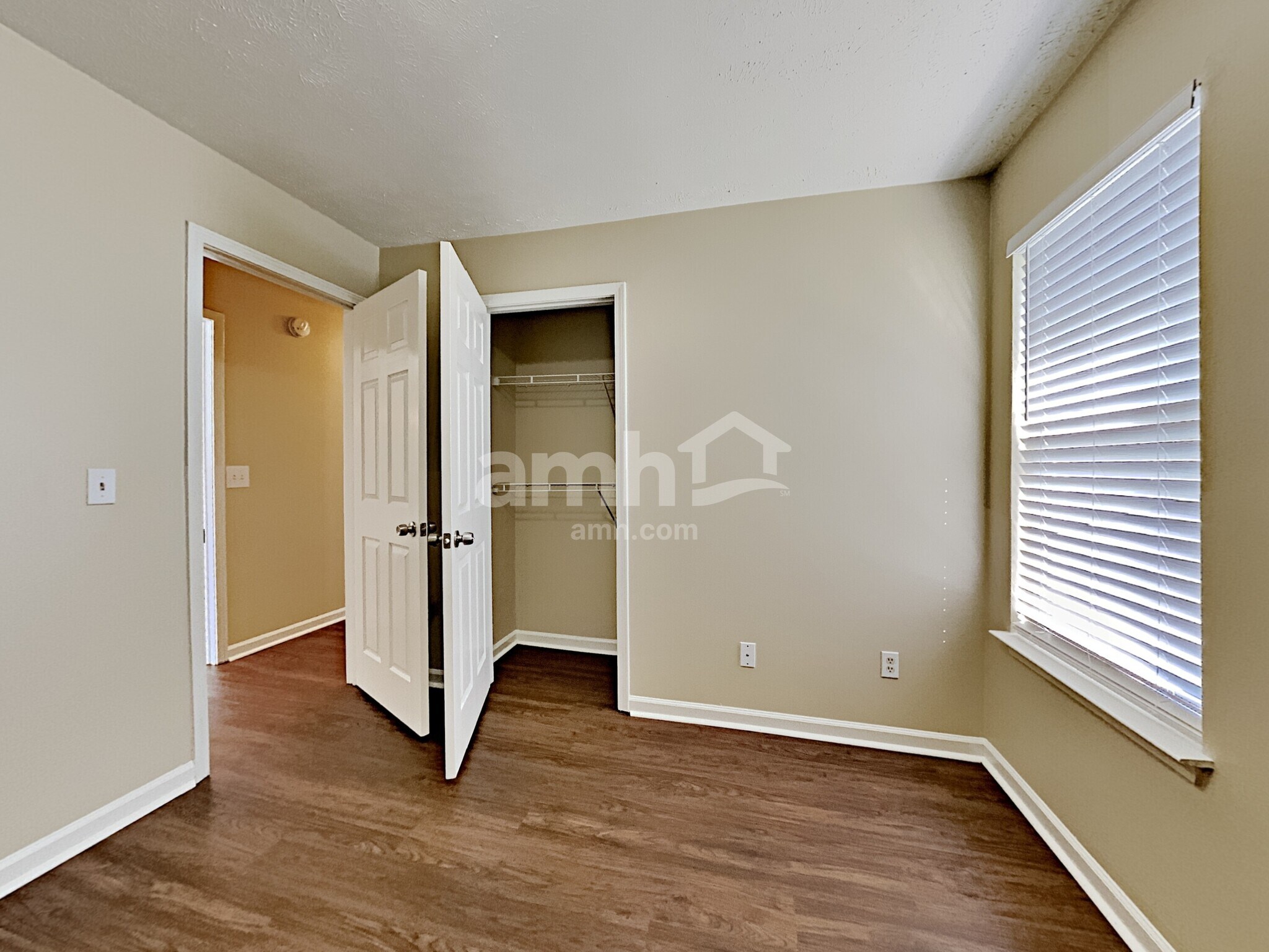 Building Photo - 1633 Jo Ann Dr