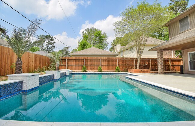Building Photo - 12919 Bristol Berry Dr