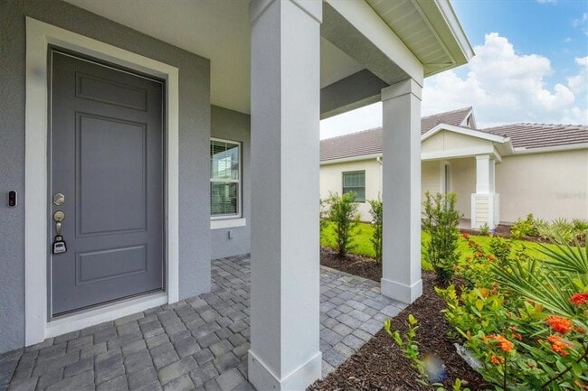 Building Photo - 2617 Star Apple Wy