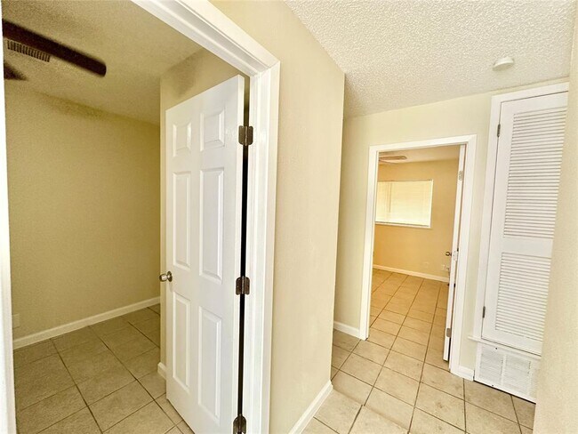 Building Photo - 5206 Regency Cove