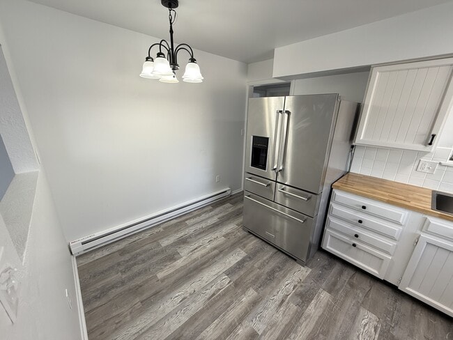 Building Photo - 310 Chimney Park Dr