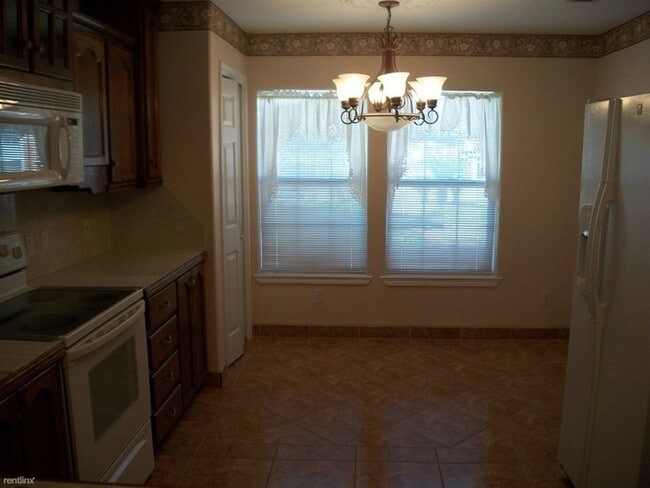 Building Photo - FLEETWOOD